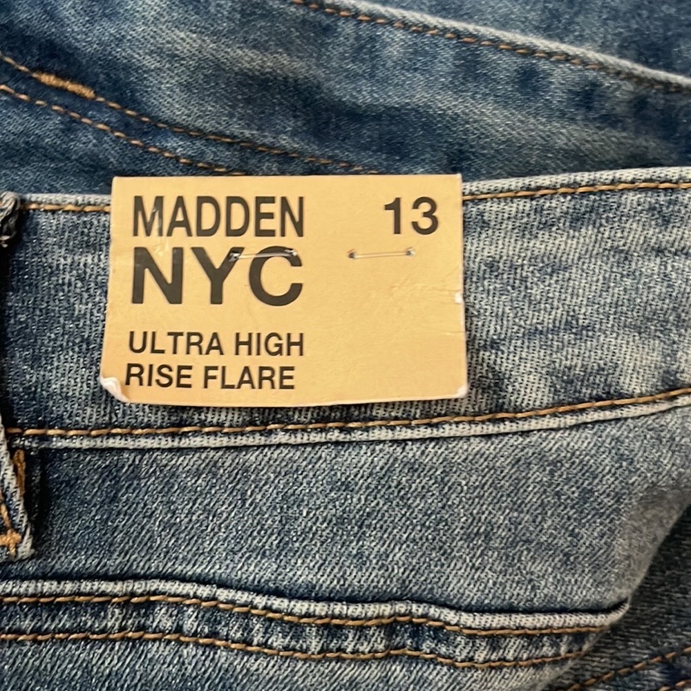 Madden NYC Ultra High Rise Flare Leg Jeans - Picture 4 of 8